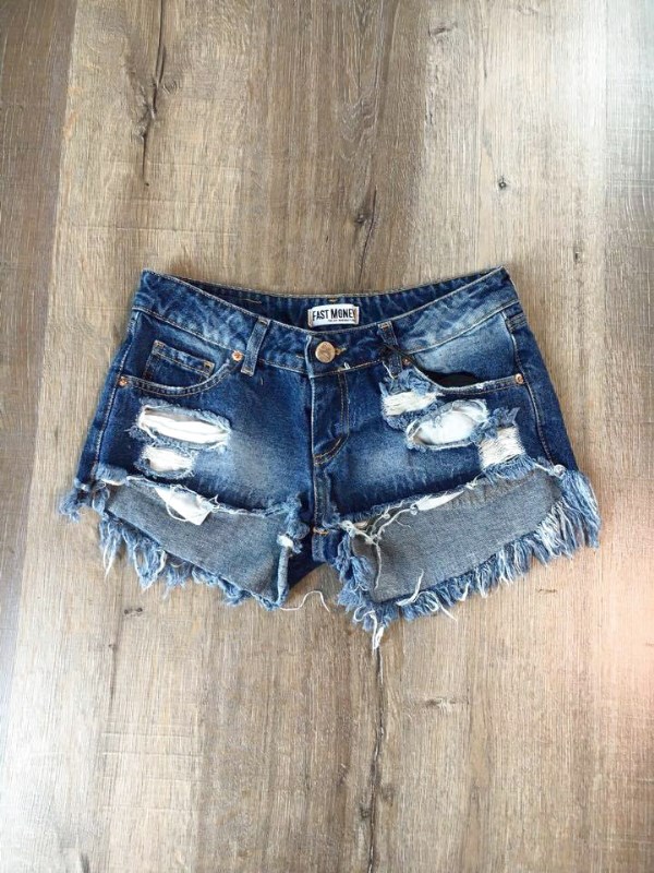 Short jeans
Fast Money